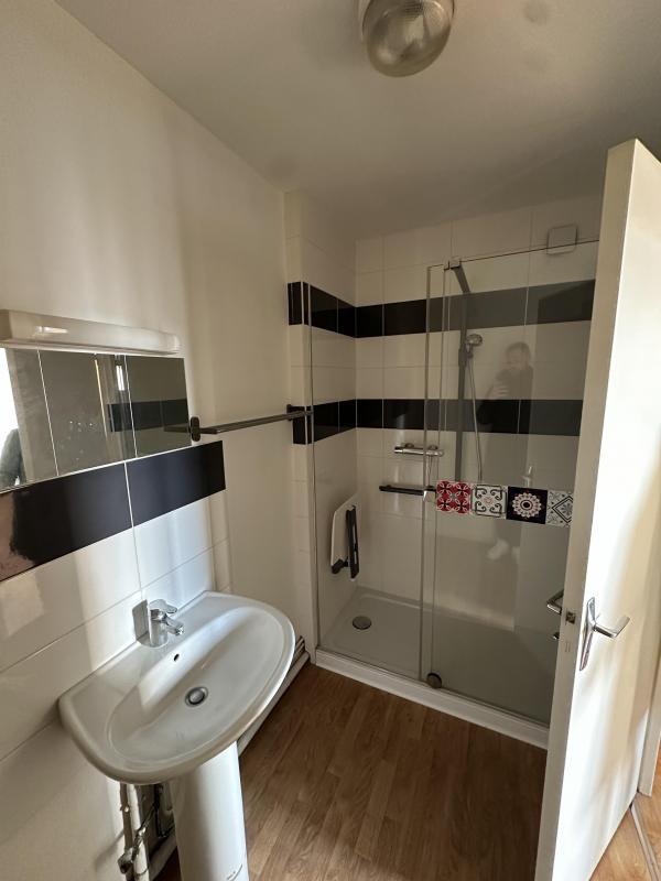 Appartement - 60 m² - 2 pièces