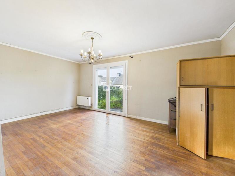 Maison - 99 m² - 7 pièces