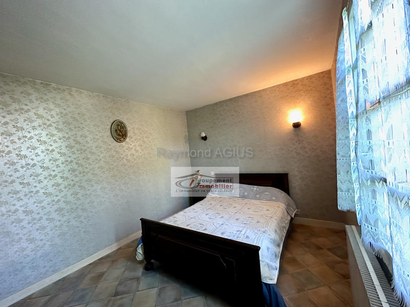 Maison - 219 m² - 13 pièces