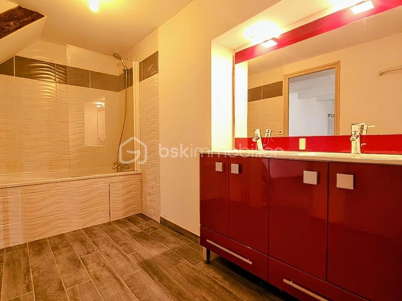 Maison en pierre - 177 m² - 6 pièces