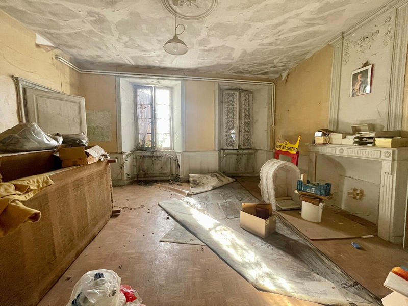 Maison - 307 m² - 7 pièces