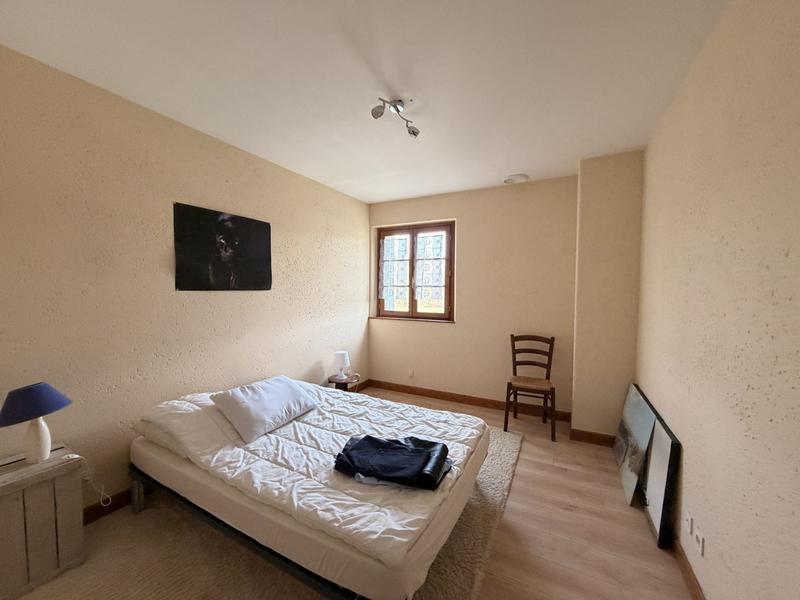 Maison traditionnelle - 228 m² - 8 pièces