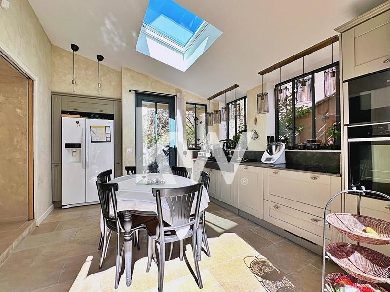 Maison - 125 m² - 5 pièces