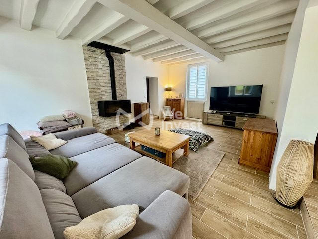 Maison - 337 m² - 8 pièces