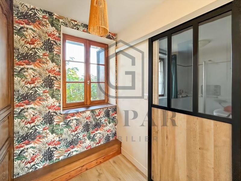 Maison ancienne - 213 m² - 9 pièces