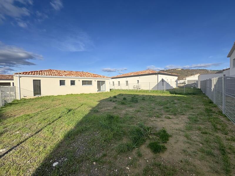 Maison - 96 m² - 4 pièces