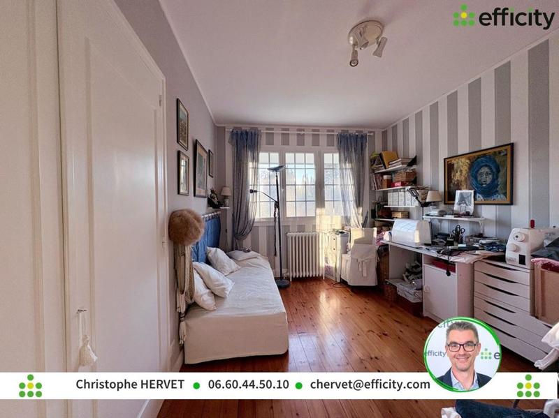 Maison - 380 m² - 11 pièces