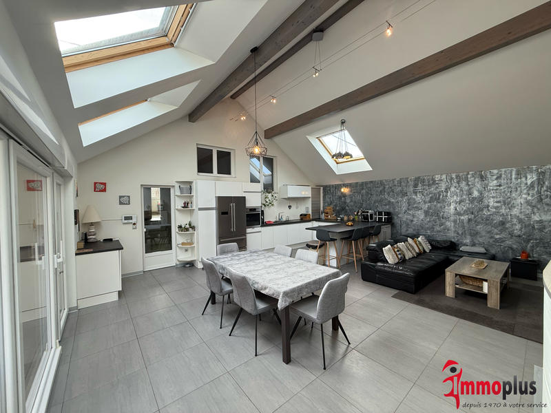 Maison - 163 m² - 7 pièces