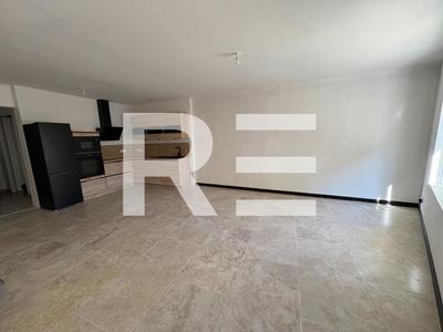 Maison de village - 80 m² - 4 pièces