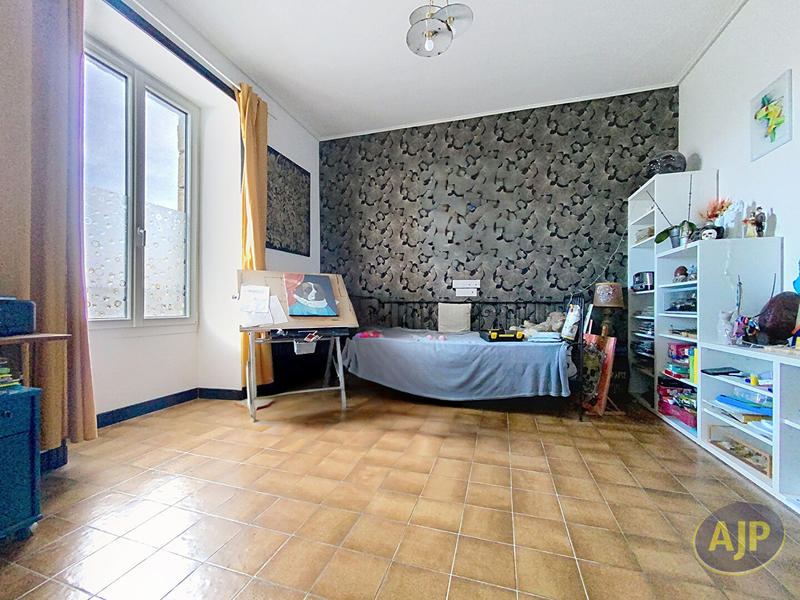 Maison - 160 m² - 5 pièces