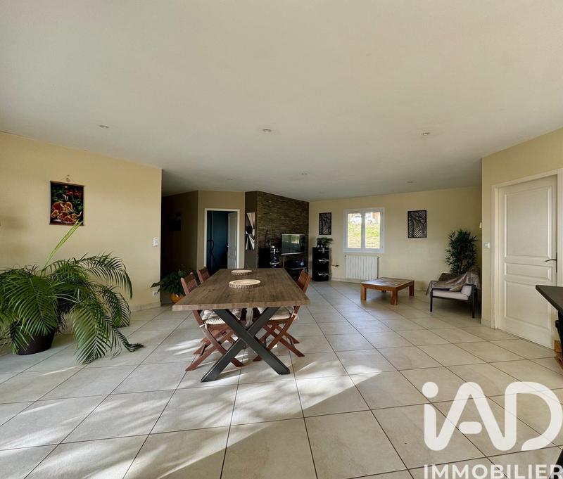 Maison - 146 m² - 5 pièces
