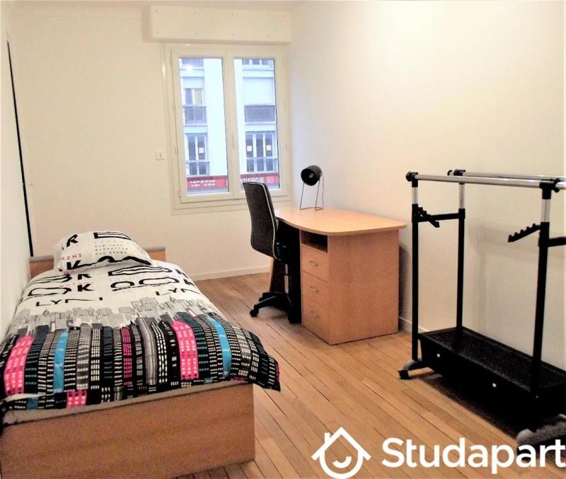 Chambre - 13 m² - 1 pièce