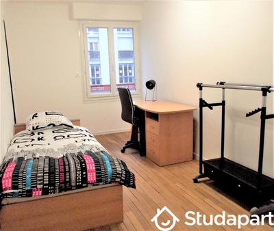 Chambre - 13 m² - 1 pièce