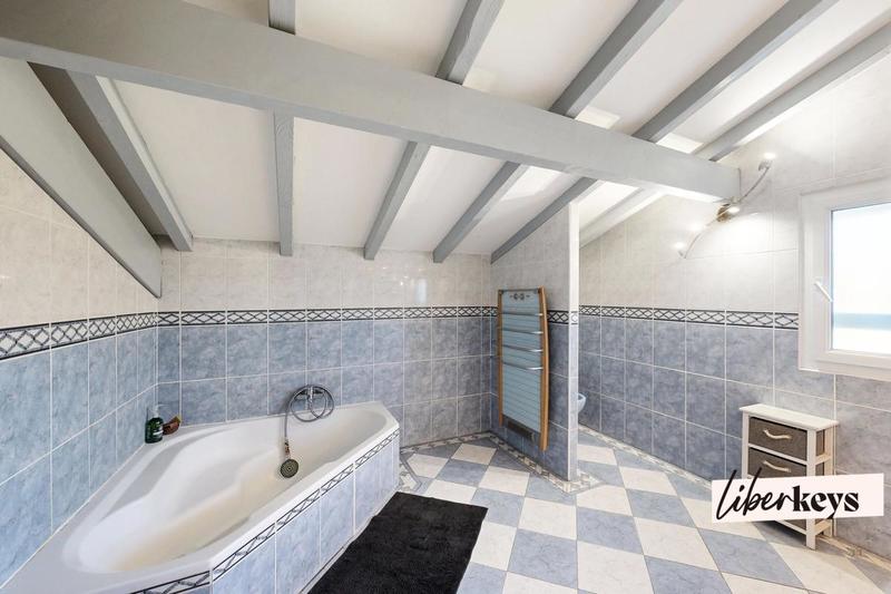 Maison - 151 m² - 5 pièces