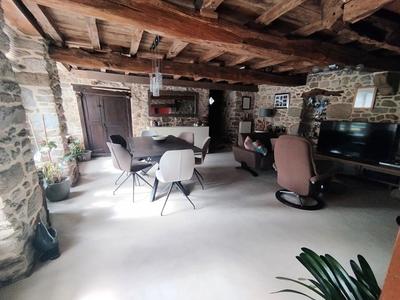 Maison - 152 m² - 6 pièces