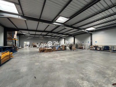 Local d'activités - 1 000 m²