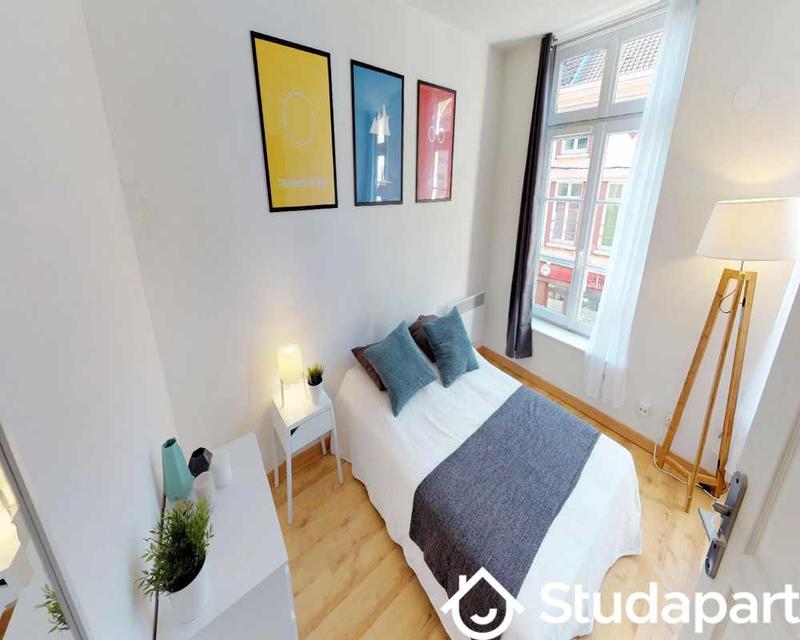 Chambre - 70 m² - 1 pièce