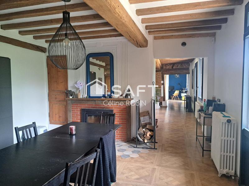 Maison - 220 m² - 9 pièces