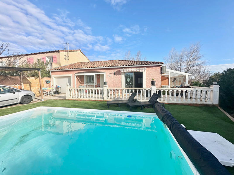 Maison - 90 m² - 4 pièces