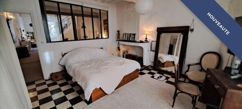 Maison - 195 m² - 8 pièces