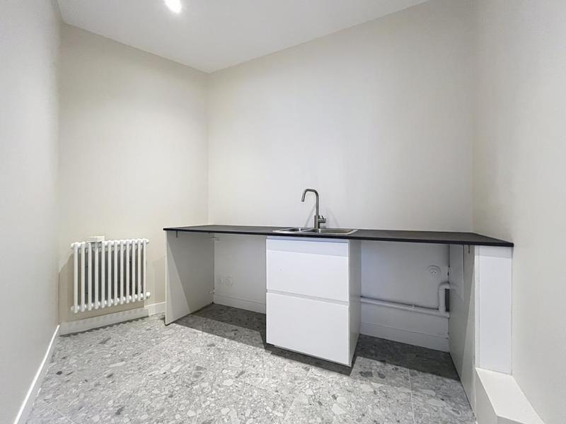 Appartement - 190 m² - 5 pièces