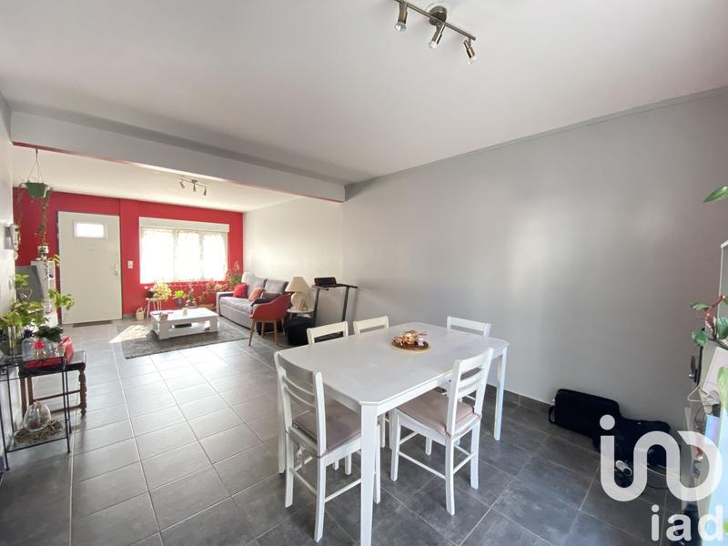 Maison - 99 m² - 5 pièces