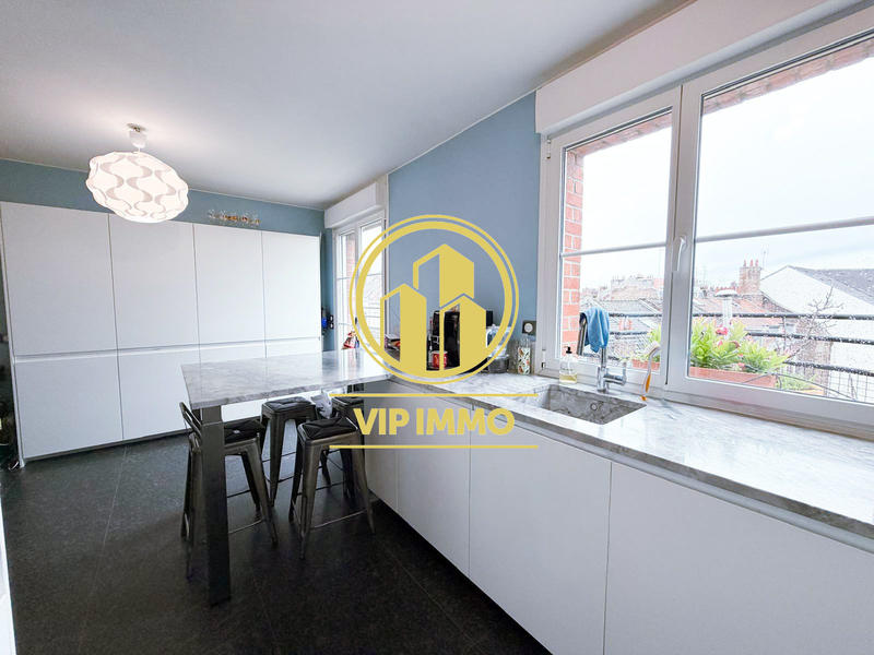 Appartement - 123 m² - 6 pièces