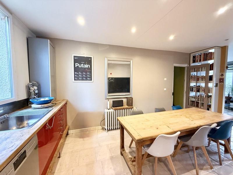 Maison ancienne - 179 m² - 8 pièces