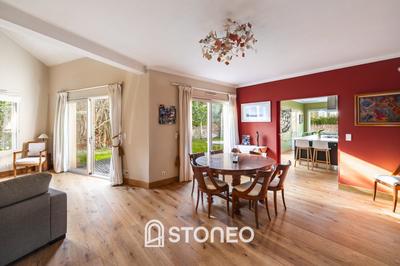 Maison ancienne - 204 m² - 7 pièces