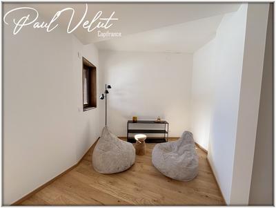 Appartement - 102 m² - 4 pièces