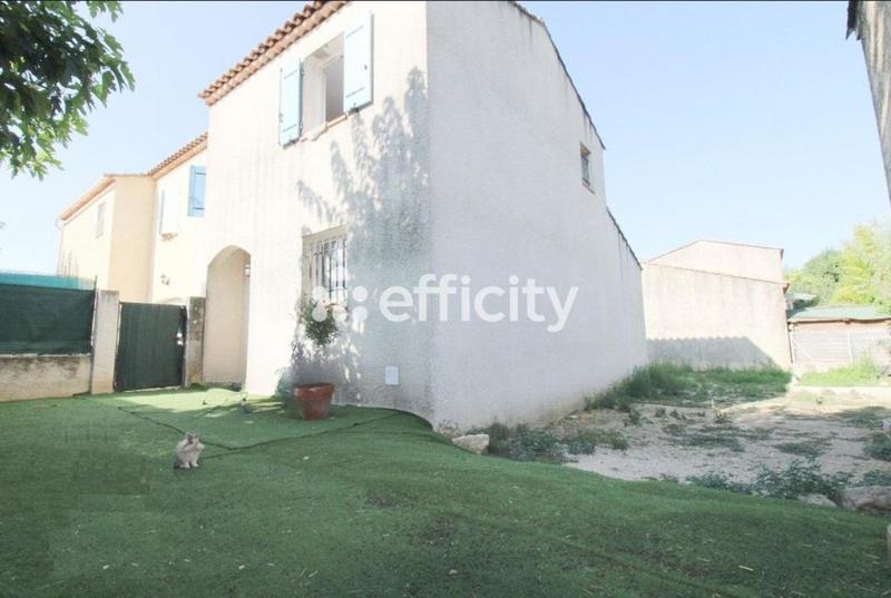 Maison - 92 m² - 4 pièces