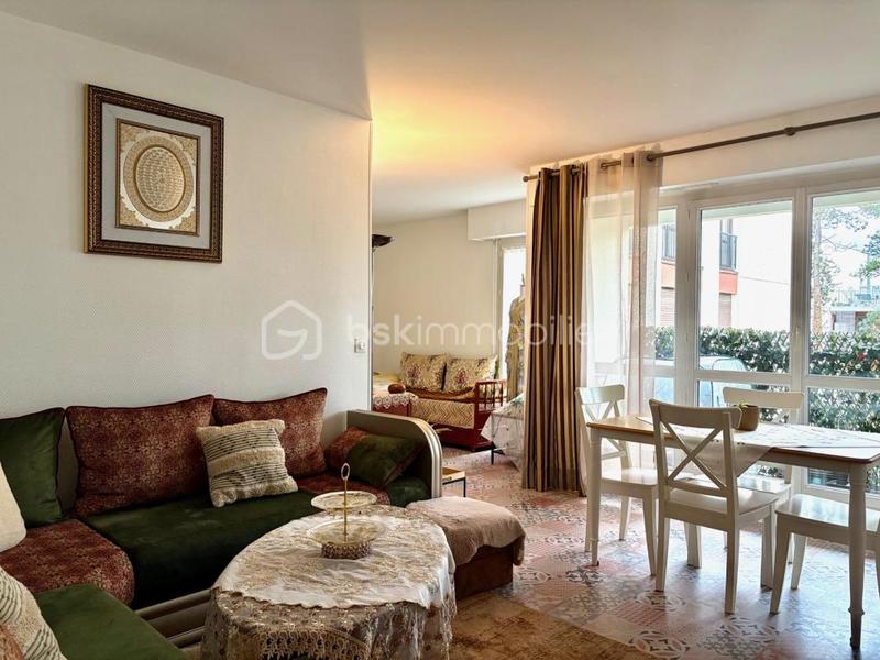 Appartement - 96 m² - 5 pièces