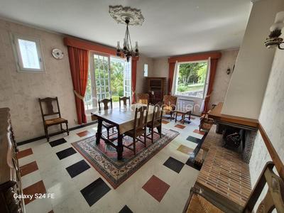 Maison - 92 m² - 4 pièces