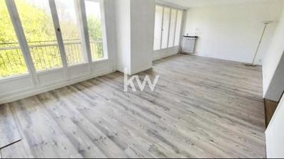 Appartement - 96 m² - 5 pièces