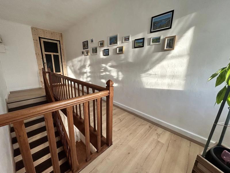 Maison - 208 m² - 8 pièces