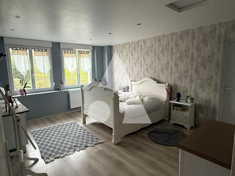 Maison - 185 m² - 6 pièces