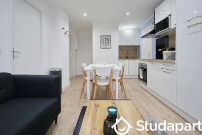 Chambre - 10 m² - 1 pièce