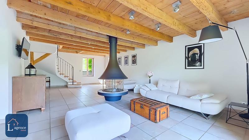Maison - 194 m² - 7 pièces