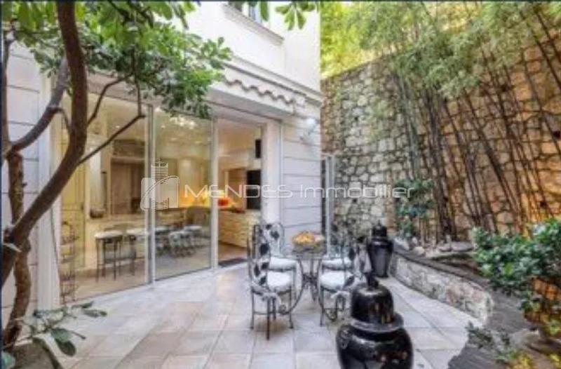 Villa - 169 m² - 7 pièces