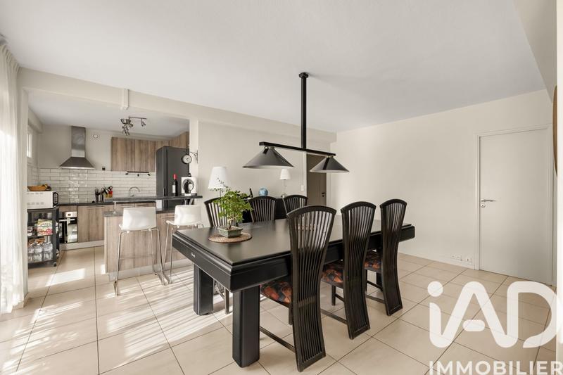 Appartement - 81 m² - 4 pièces