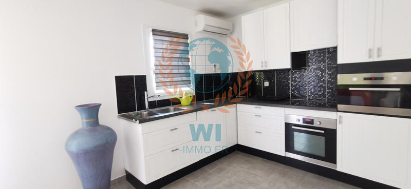 Maison - 206 m² - 6 pièces