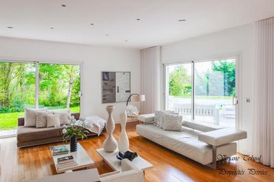 Maison - 286 m² - 7 pièces