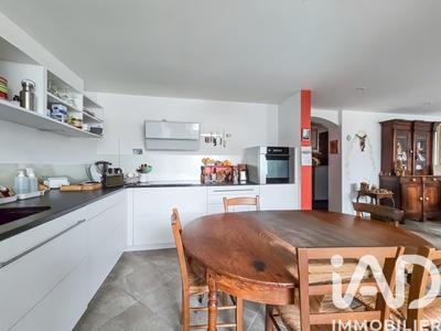 Appartement - 81 m² - 3 pièces