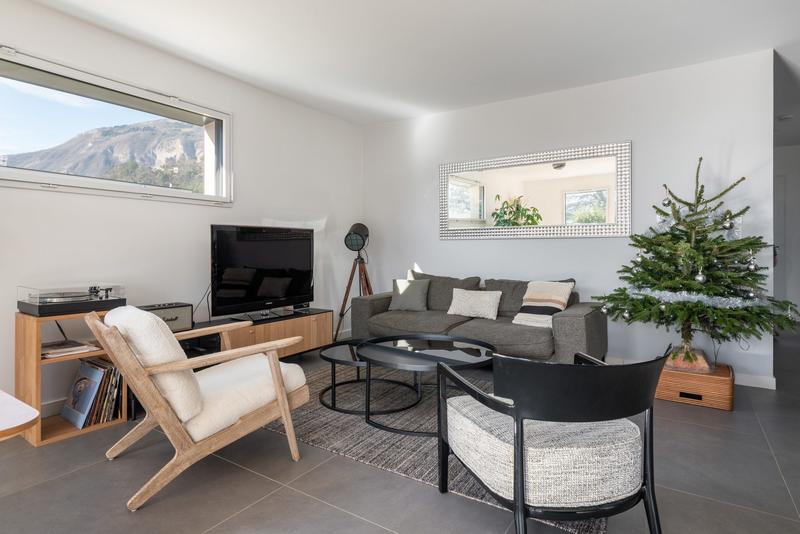 Appartement - 94 m² - 4 pièces