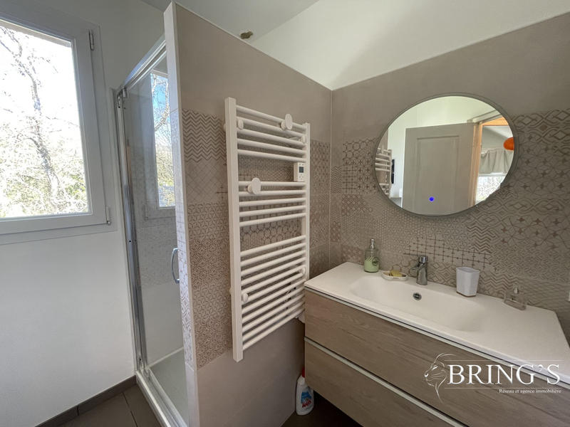 Maison traditionnelle - 151 m² - 5 pièces