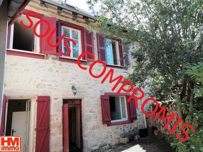 Maison - 218 m² - 8 pièces