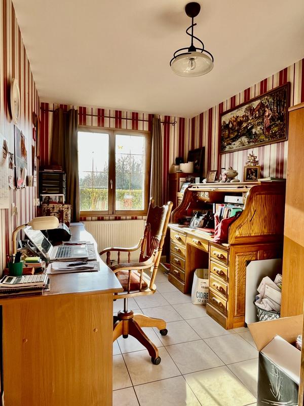 Maison traditionnelle - 274 m² - 8 pièces