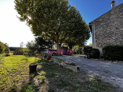 Mas - 187 m² - 8 pièces