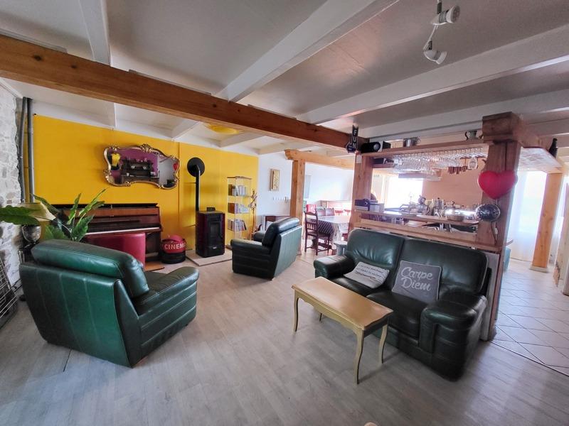 Maison - 110 m² - 7 pièces