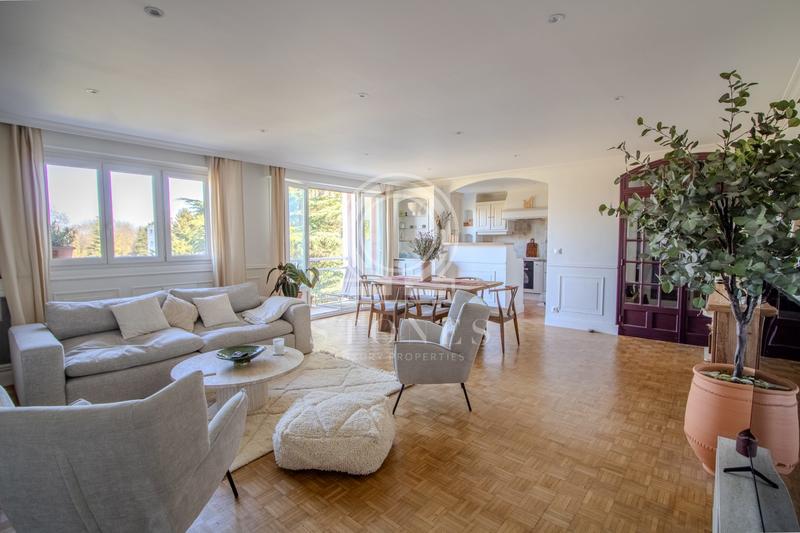 Appartement - 80 m² - 4 pièces